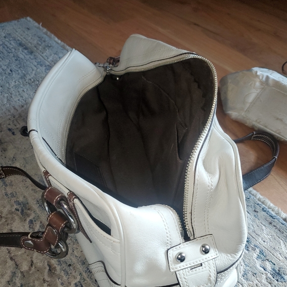 Purse - Picture 3 of 5